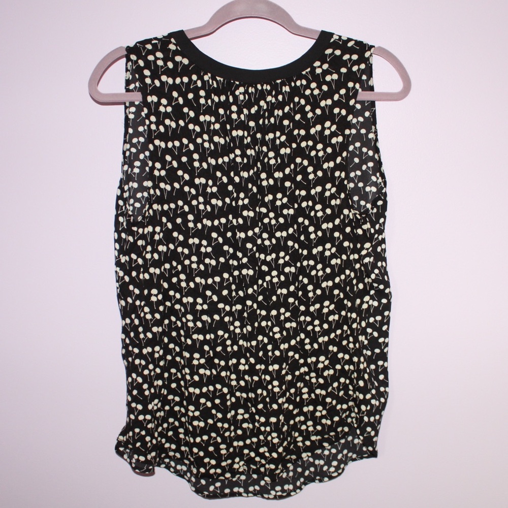 Cherry print v neck blouse - Picture 3 of 4